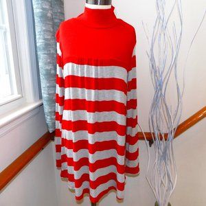 VIXEN Gray & Red Stripe Mock Neck Shirt Size Medium